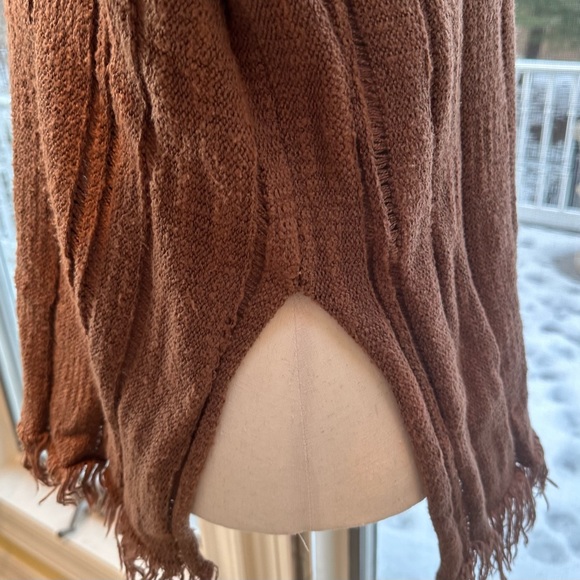 Free People S Ocean Drive Open Knit Fringe Sweater Brown EUC! - Picture 10 of 11